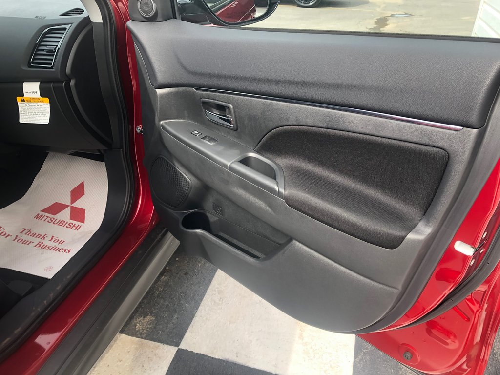 2025 Mitsubishi RVR SE AWC in Kentville, Nova Scotia - 21 - w1024h768px