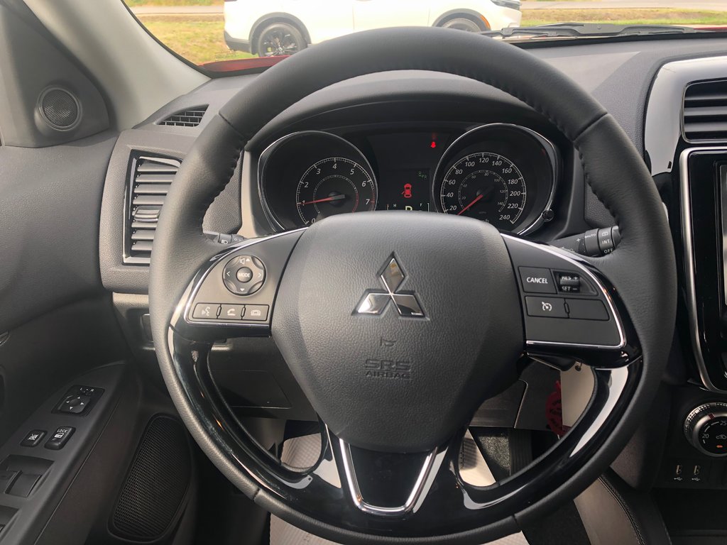 2025 Mitsubishi RVR SE AWC in Kentville, Nova Scotia - 9 - w1024h768px