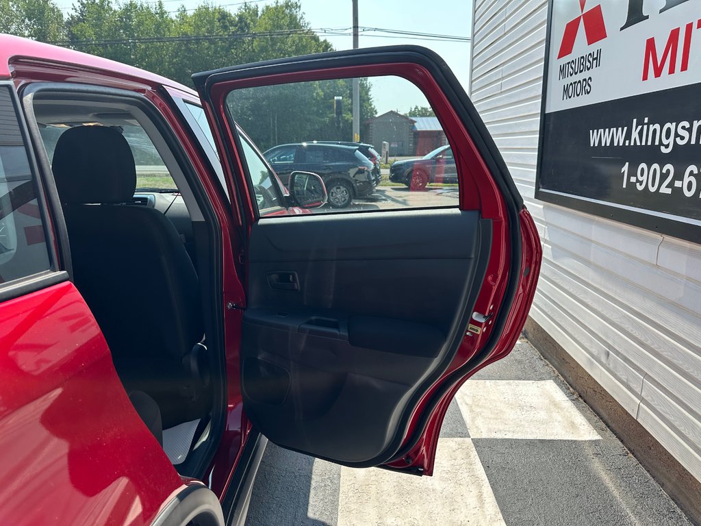 2025 Mitsubishi RVR ES AWC in Kentville, Nova Scotia - 18 - w1024h768px