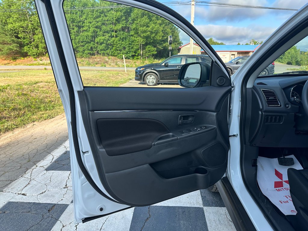 Mitsubishi RVR ES AWC 2025 à Kentville, Nouvelle-Écosse - 7 - w1024h768px