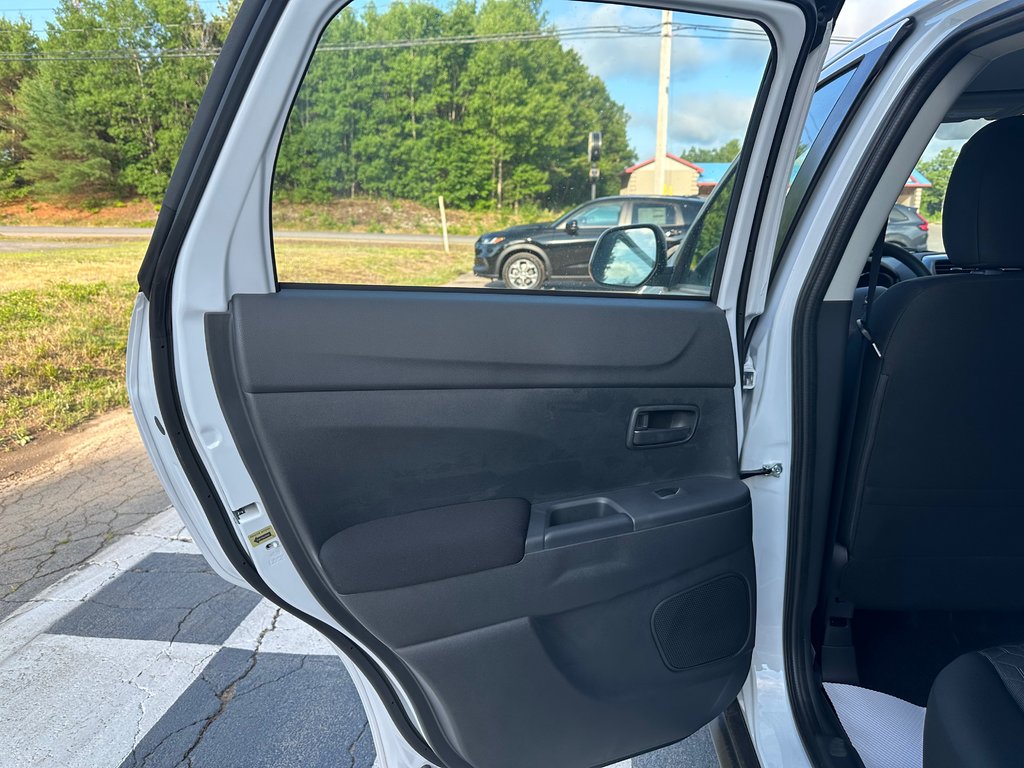 Mitsubishi RVR ES AWC 2025 à Kentville, Nouvelle-Écosse - 15 - w1024h768px