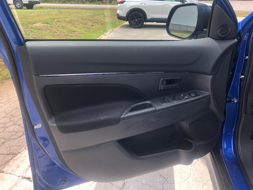 Mitsubishi RVR ES AWC 2025 à Kentville, Nouvelle-Écosse - 7 - w1024h768px