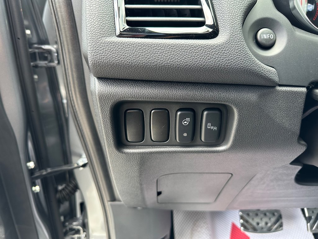 Mitsubishi RVR NOIR AWC 2025 à Kentville, Nouvelle-Écosse - 10 - w1024h768px