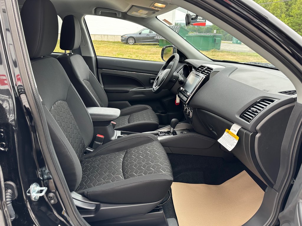 2025 Mitsubishi RVR SE AWC in Kentville, Nova Scotia - 20 - w1024h768px
