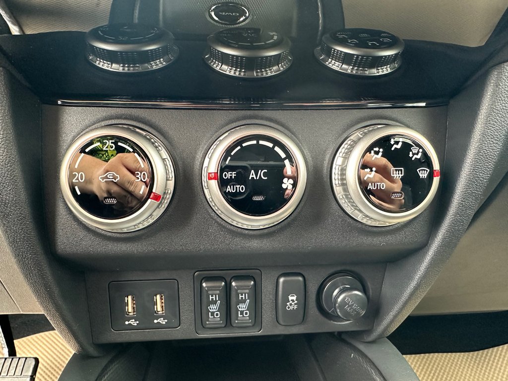 2025 Mitsubishi RVR SE AWC in Kentville, Nova Scotia - 13 - w1024h768px