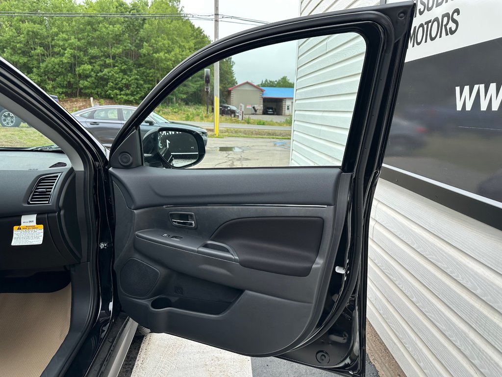 2025 Mitsubishi RVR SE AWC in Kentville, Nova Scotia - 19 - w1024h768px