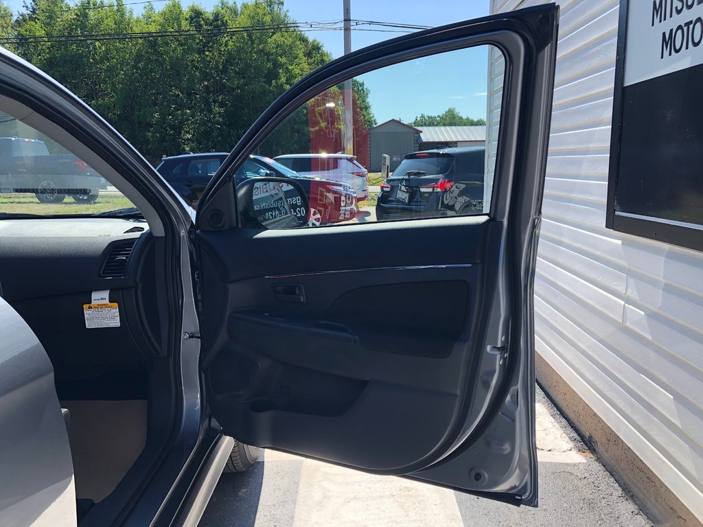2025 Mitsubishi RVR ES AWC in Kentville, Nova Scotia - 20 - w1024h768px