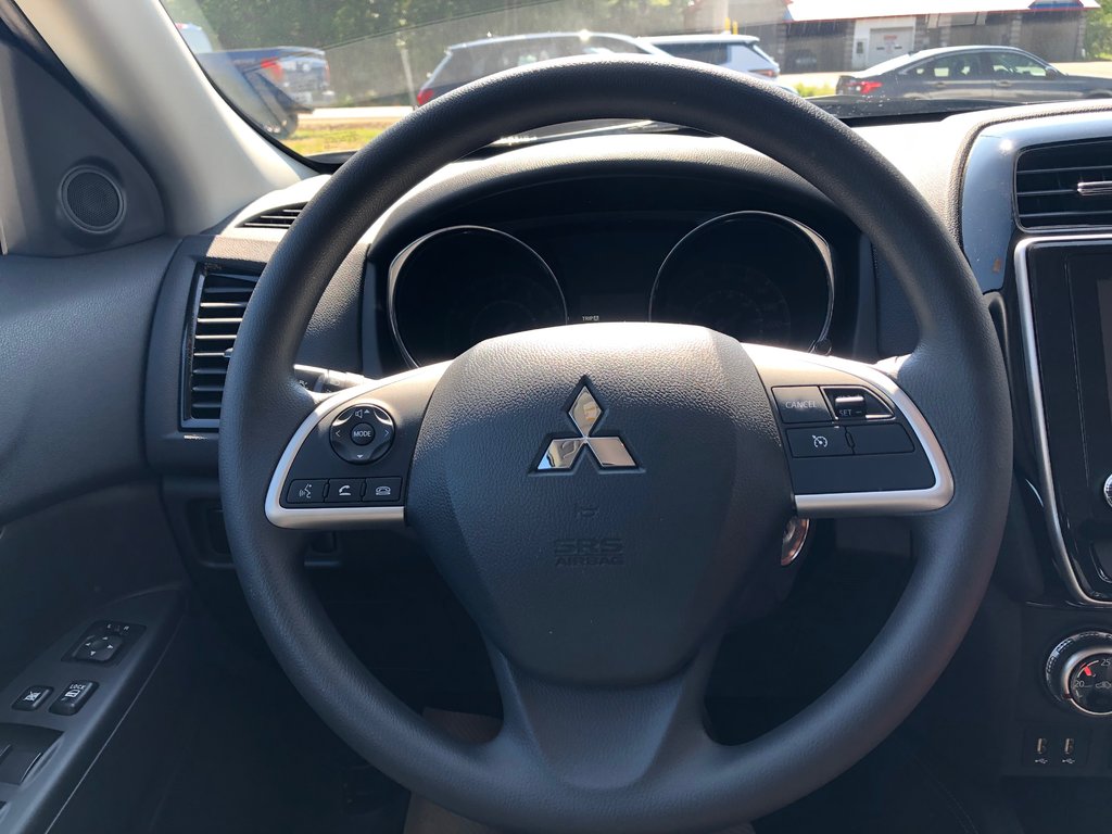 2025 Mitsubishi RVR ES AWC in Kentville, Nova Scotia - 9 - w1024h768px