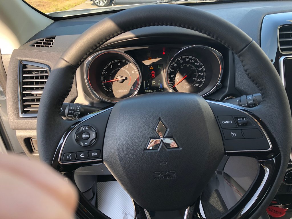 2025 Mitsubishi RVR SEL AWC in Kentville, Nova Scotia - 10 - w1024h768px