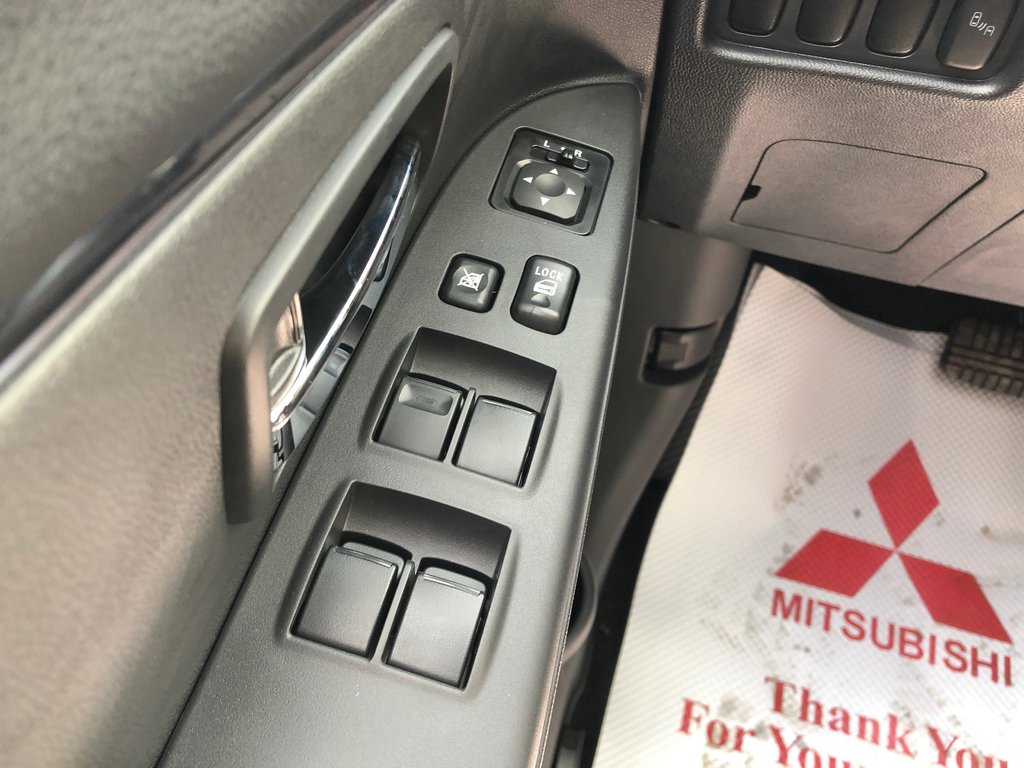 Mitsubishi RVR SE AWC 2025 à Kentville, Nouvelle-Écosse - 7 - w1024h768px