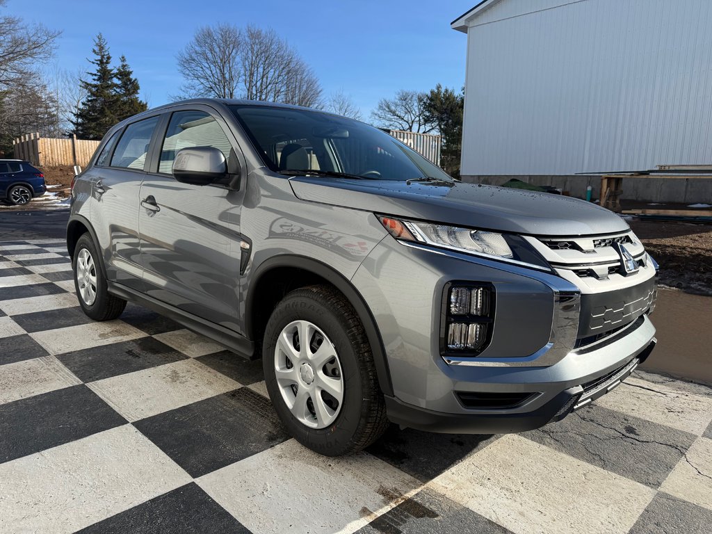 2026 Mitsubishi RVR ES AWC in Kentville, Nova Scotia - 3 - w1024h768px