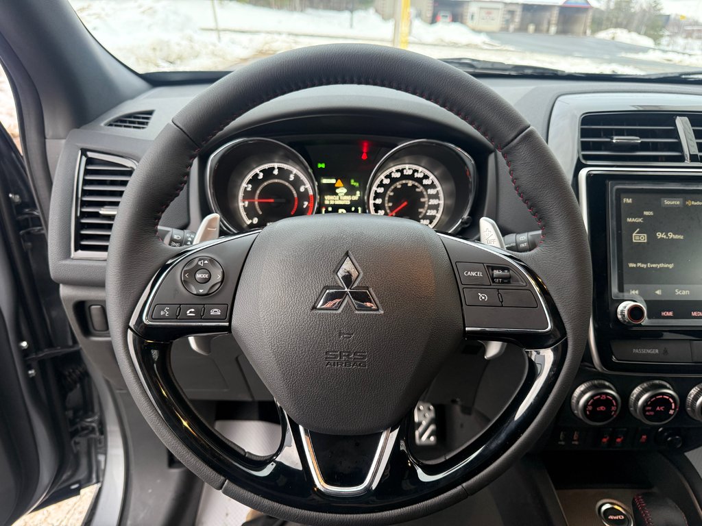 2026 Mitsubishi RVR NOIR AWC in Kentville, Nova Scotia - 10 - w1024h768px