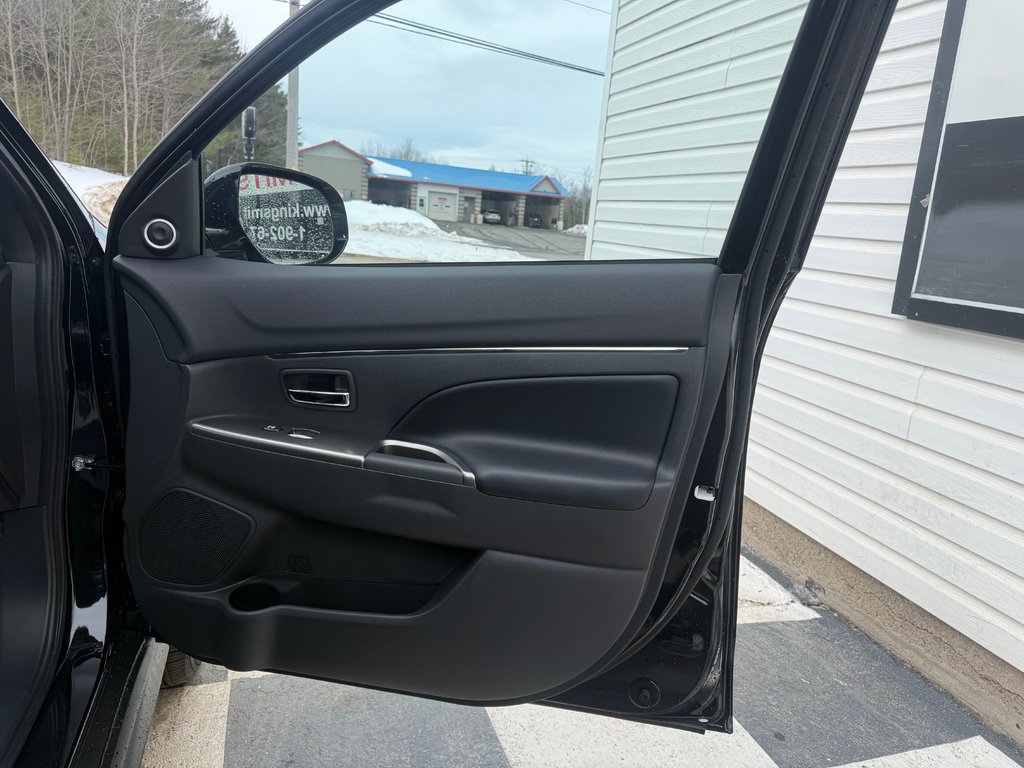 2026 Mitsubishi RVR GT AWC in Kentville, Nova Scotia - 19 - w1024h768px