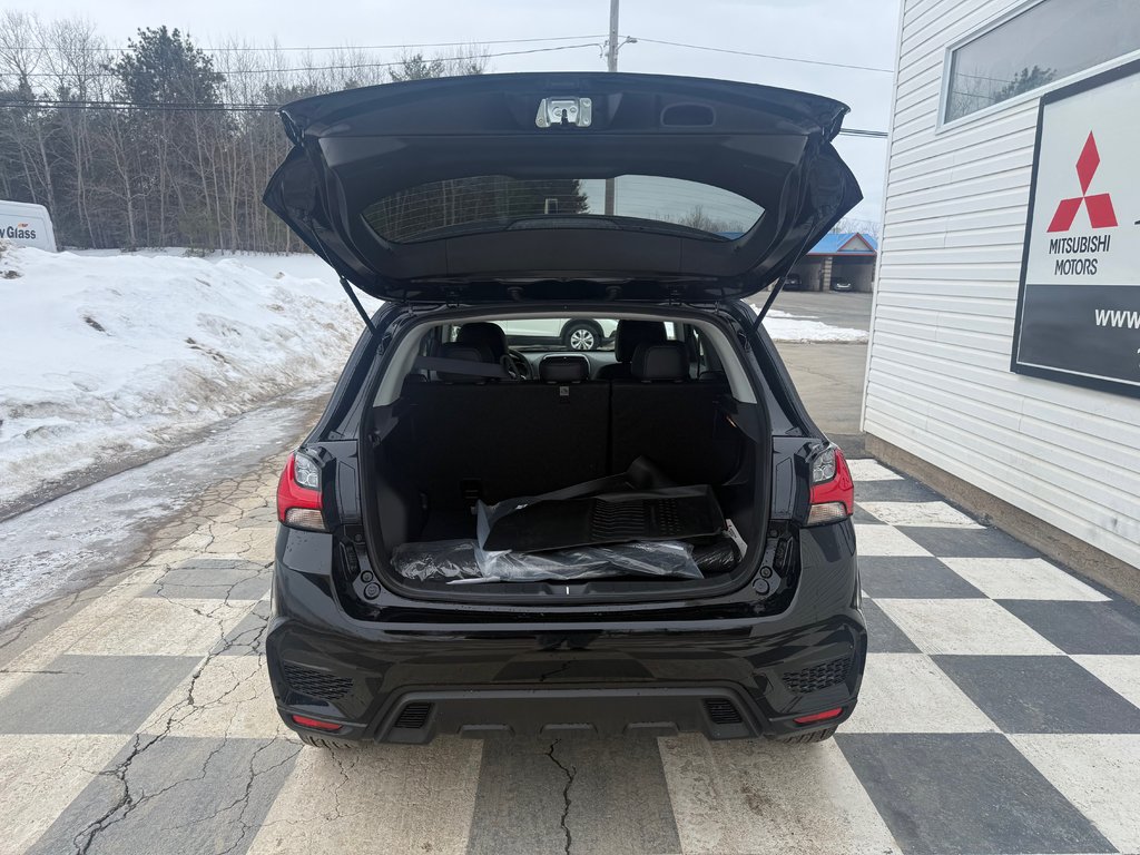 2026 Mitsubishi RVR SEL AWC in Kentville, Nova Scotia - 15 - w1024h768px