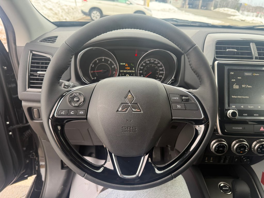 2026 Mitsubishi RVR SEL AWC in Kentville, Nova Scotia - 10 - w1024h768px