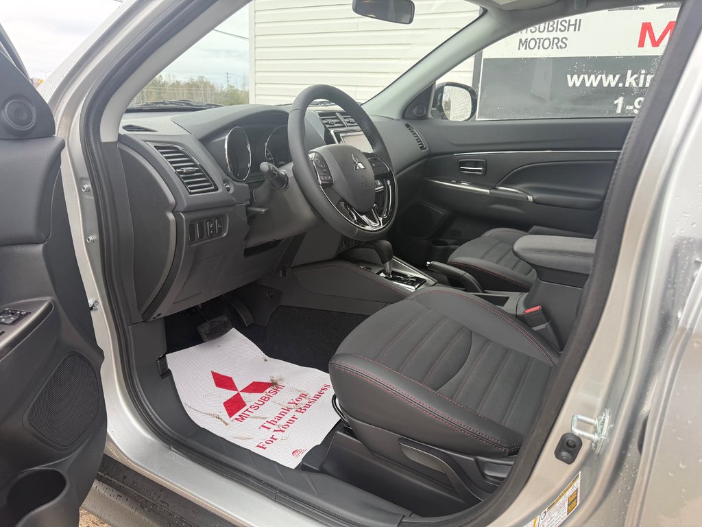 2026 Mitsubishi RVR SEL AWC in Kentville, Nova Scotia - 9 - w1024h768px