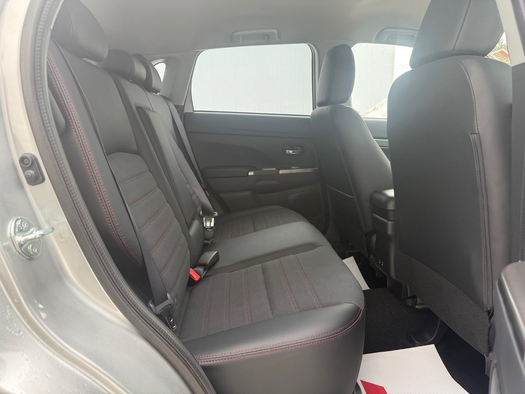 2026 Mitsubishi RVR SEL AWC in Kentville, Nova Scotia - 17 - w1024h768px