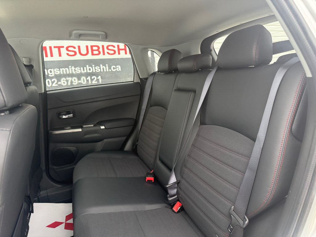 2026 Mitsubishi RVR SEL AWC in Kentville, Nova Scotia - 14 - w1024h768px