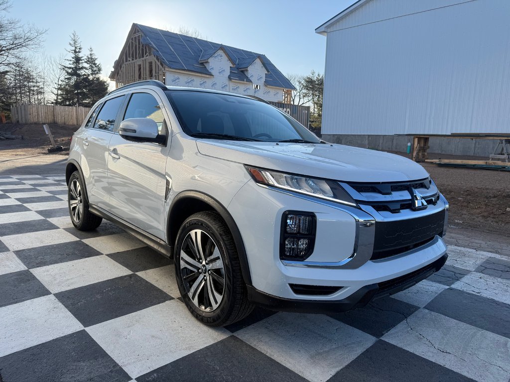 2026 Mitsubishi RVR GT AWC in Kentville, Nova Scotia - 3 - w1024h768px