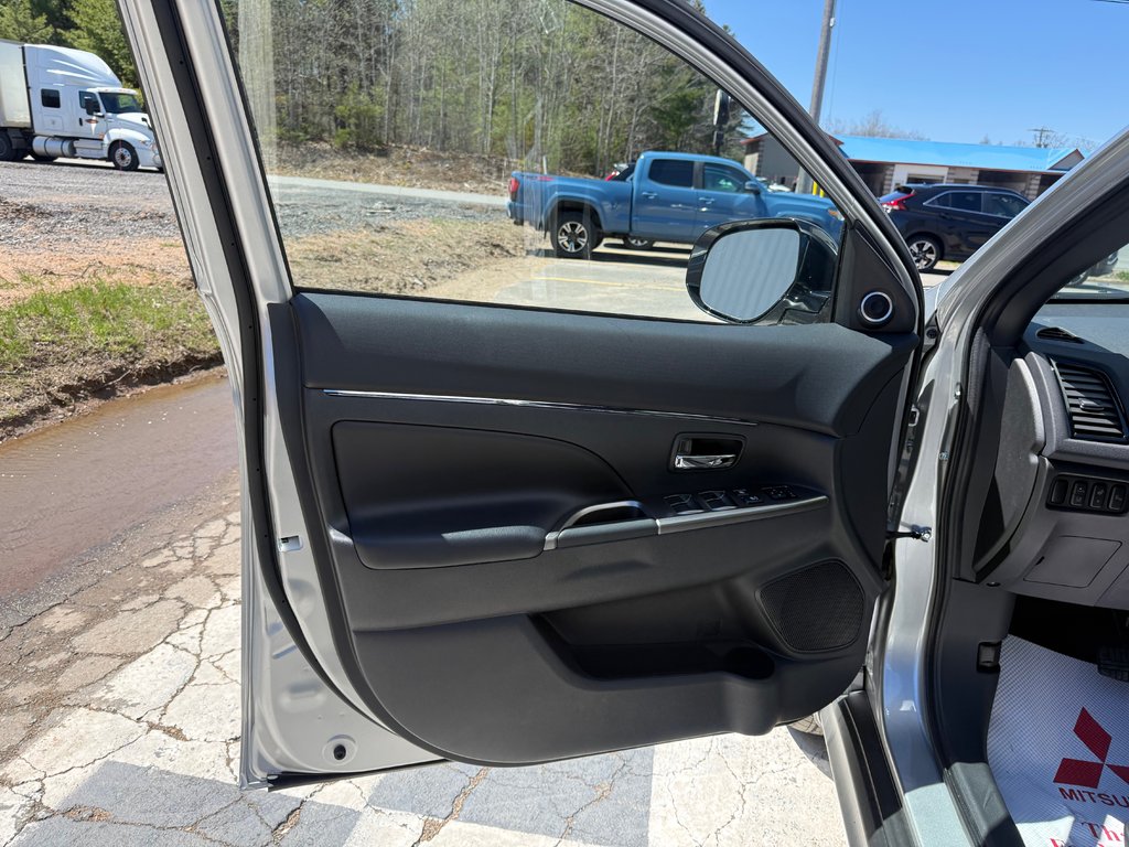 2026 Mitsubishi RVR GT AWC in Kentville, Nova Scotia - 7 - w1024h768px
