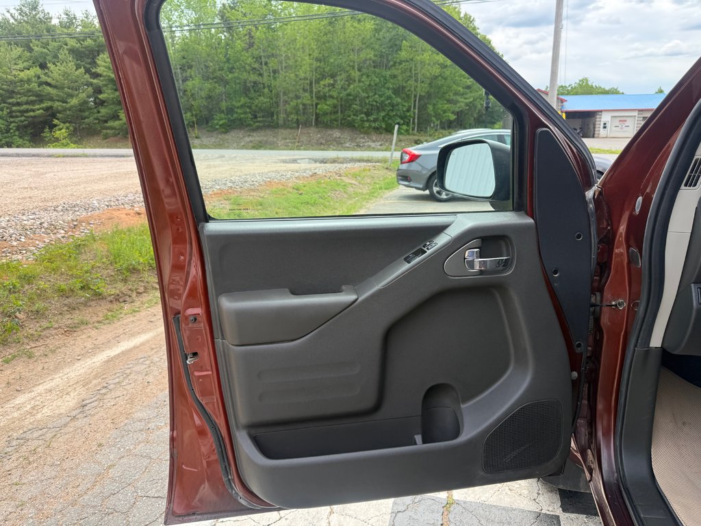 Nissan FRONTIER SV, Keyless entry, BLUETOOTH, Cruise control 2017 à Kentville, Nouvelle-Écosse - 7 - w1024h768px