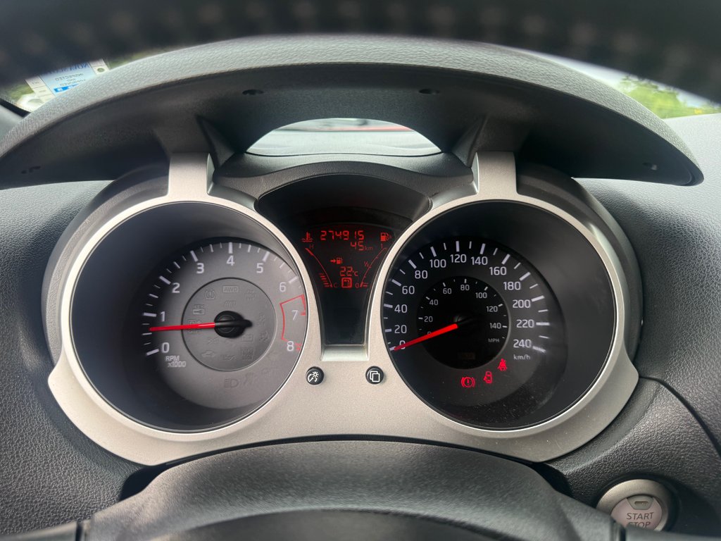 2013 Nissan JUKE S, keyless entry, MANUAL 6SPEED, Bluetooth in COLDBROOK, Nova Scotia - 11 - w1024h768px