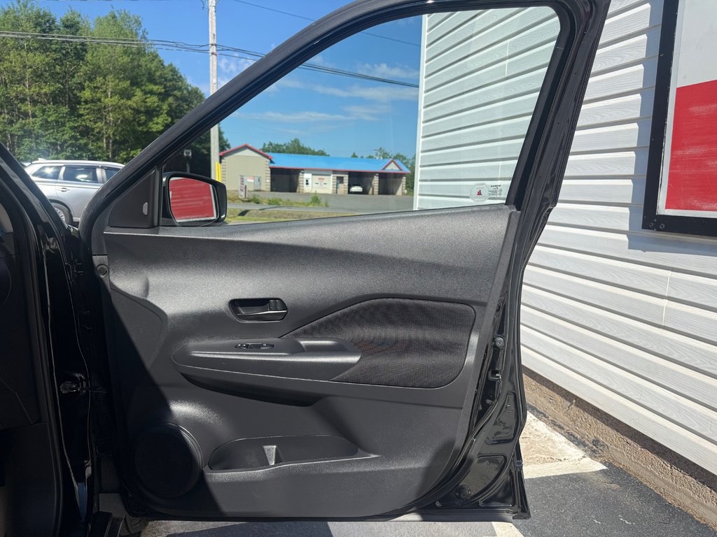 2024 Nissan KICKS S Sport, keyless entry, Cruise control, Bluetooth in COLDBROOK, Nova Scotia - 18 - w1024h768px
