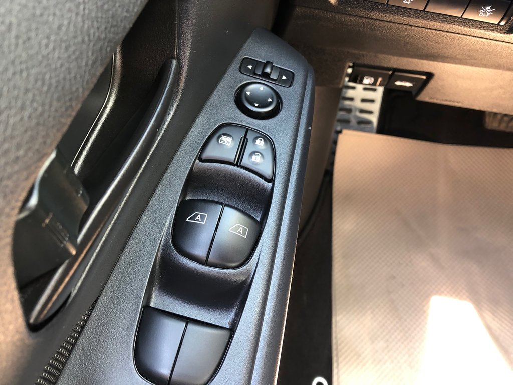2024 Nissan Kicks S - reverse camera, hands free, cruise control in COLDBROOK, Nova Scotia - 7 - w1024h768px
