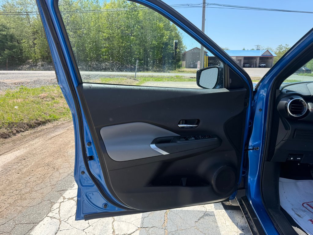 2024 Nissan KICKS SR, , keyless entry, backup camera, Bluetooth in Kentville, Nova Scotia - 7 - w1024h768px