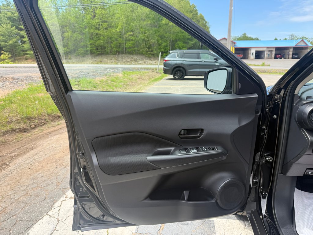 Nissan Kicks S, keyless entry, backup camera, Bluetooth 2024 à COLDBROOK, Nouvelle-Écosse - 7 - w1024h768px