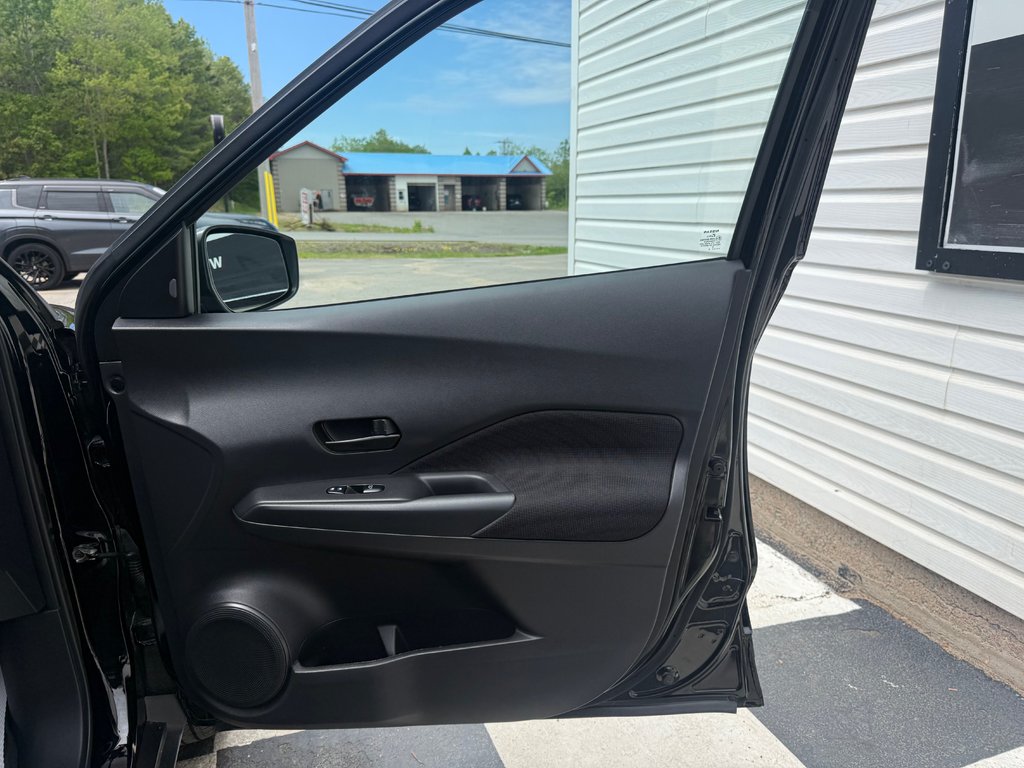 Nissan Kicks S, keyless entry, backup camera, Bluetooth 2024 à COLDBROOK, Nouvelle-Écosse - 17 - w1024h768px