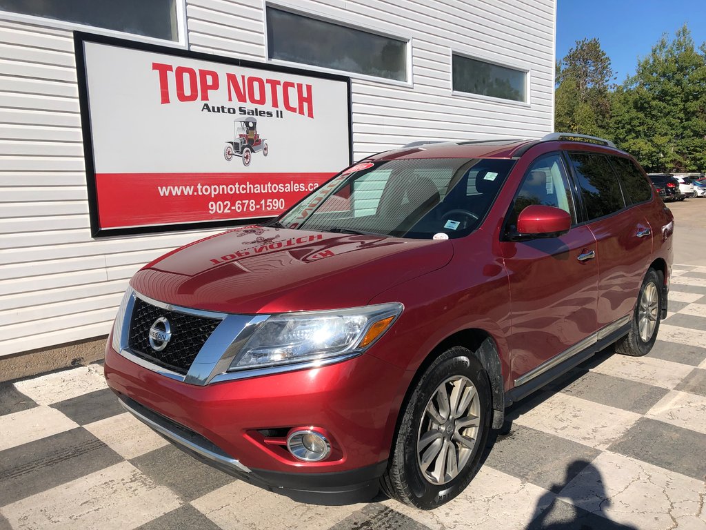 2016  Pathfinder SL, Cruise Control, Reverse camera, hands free, in Kentville, Nova Scotia - 1 - w1024h768px