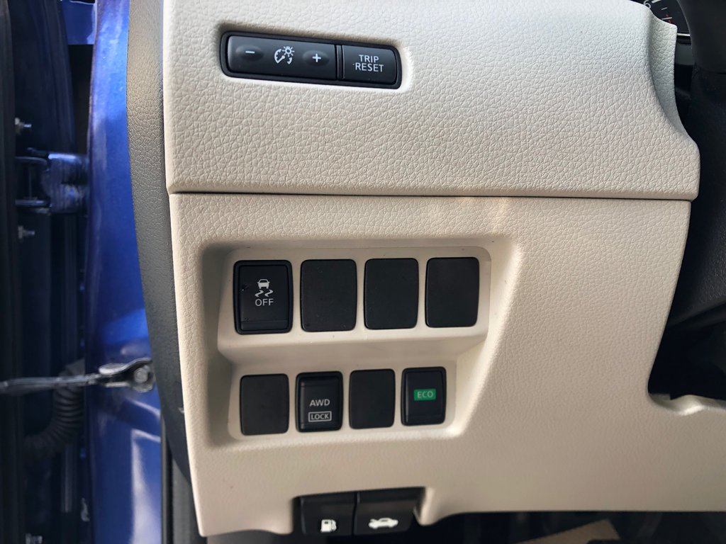 Nissan Qashqai S - Reverse Camera, ECO Mode, AUX Port 2017 à Kentville, Nouvelle-Écosse - 9 - w1024h768px