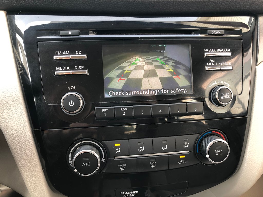 Nissan Qashqai S - Reverse Camera, ECO Mode, AUX Port 2017 à Kentville, Nouvelle-Écosse - 14 - w1024h768px