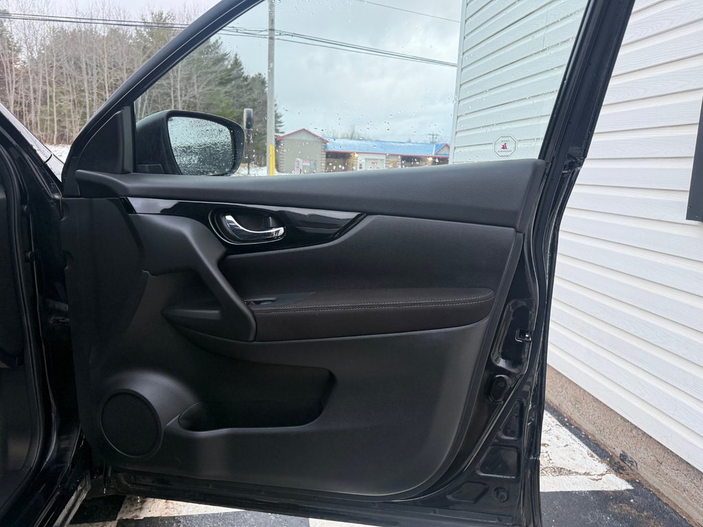 2017 Nissan Qashqai SV, Keyless entry, remote start, backup camera in Kentville, Nova Scotia - 19 - w1024h768px
