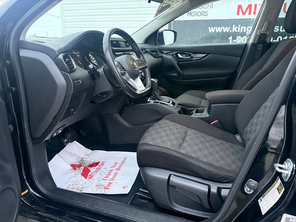 2017 Nissan Qashqai SV, Keyless entry, remote start, backup camera in Kentville, Nova Scotia - 9 - w1024h768px