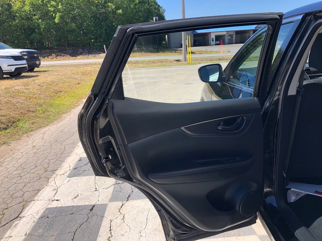 2021 Nissan Qashqai S - Handsfree, Reverse Camera, USB & AUX Ports in COLDBROOK, Nova Scotia - 18 - w1024h768px