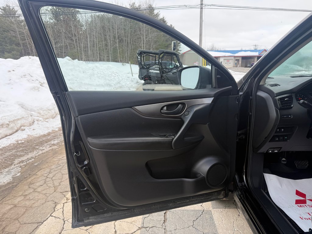 2023 Nissan Qashqai S, keyless entry, backup camera, Bluetooth in COLDBROOK, Nova Scotia - 7 - w1024h768px