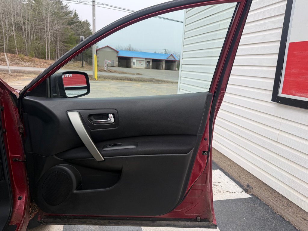 Nissan ROGUE S/SL/KROM Sport, keyless entry, Cruise control, Bluetooth 2010 à Kentville, Nouvelle-Écosse - 18 - w1024h768px