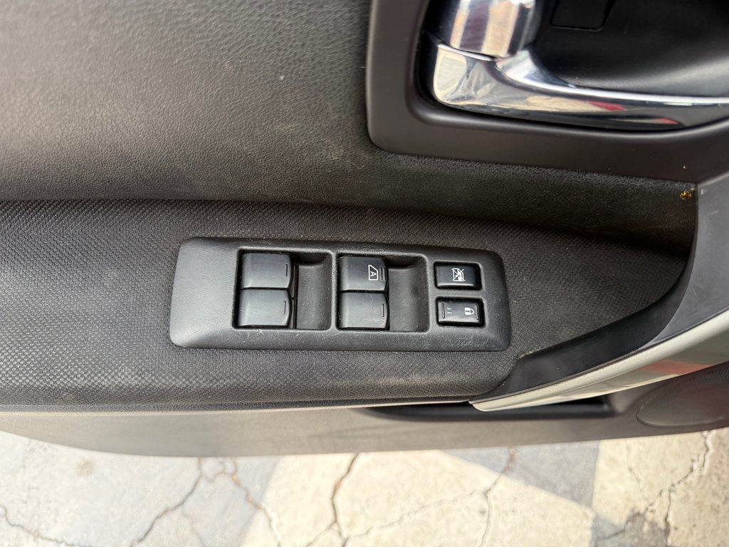 Nissan ROGUE S/SL/KROM Sport, keyless entry, Cruise control, Bluetooth 2010 à Kentville, Nouvelle-Écosse - 8 - w1024h768px