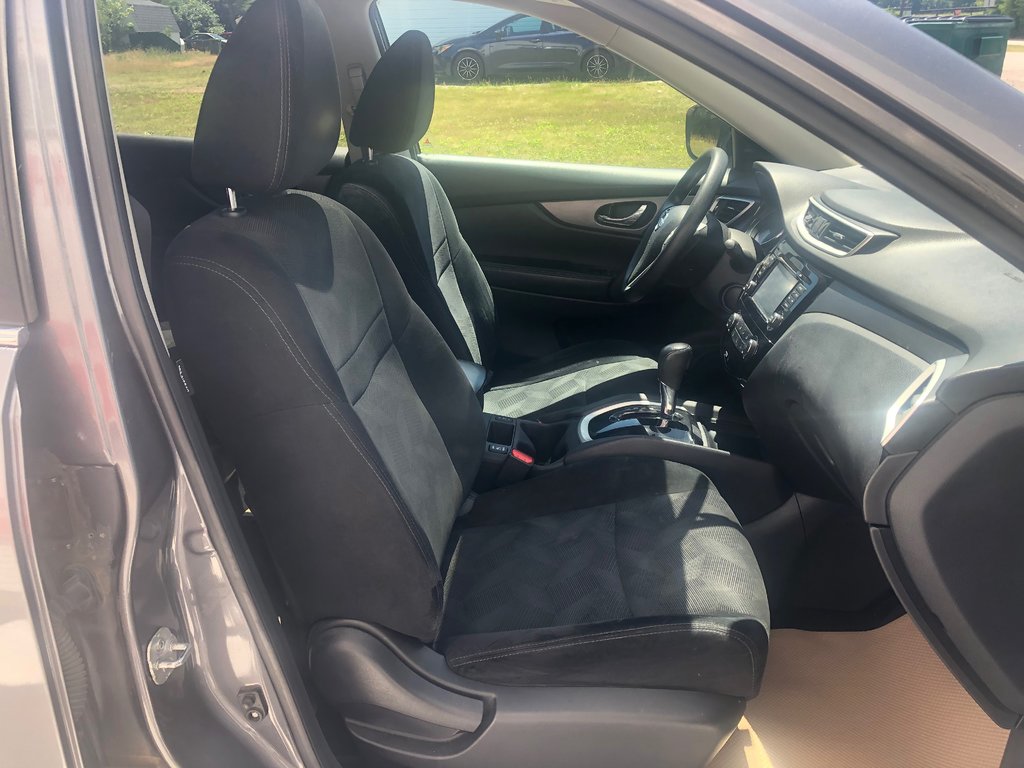 Nissan Rogue S - Reverse Camera, Cruise Control, Sunroof 2016 à COLDBROOK, Nouvelle-Écosse - 25 - w1024h768px