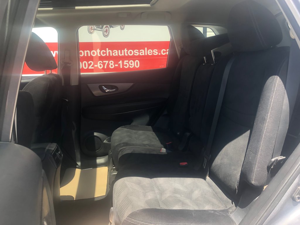 Nissan Rogue S - Reverse Camera, Cruise Control, Sunroof 2016 à COLDBROOK, Nouvelle-Écosse - 20 - w1024h768px