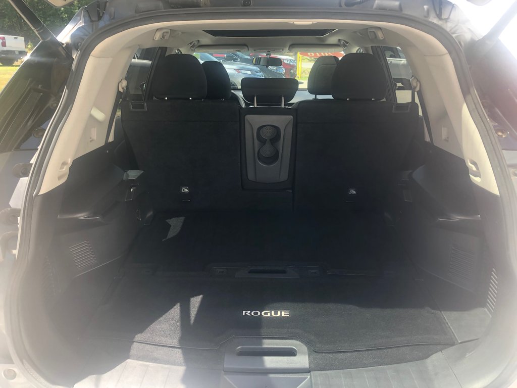 Nissan Rogue S - Reverse Camera, Cruise Control, Sunroof 2016 à COLDBROOK, Nouvelle-Écosse - 21 - w1024h768px
