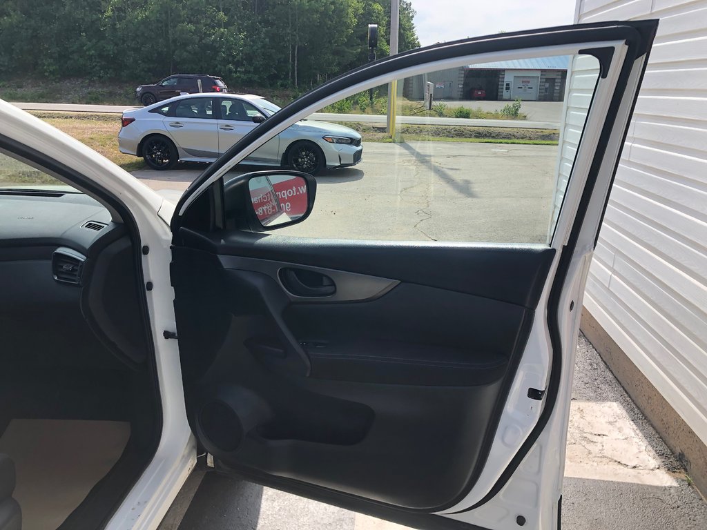 Nissan Rogue Sport  2017 à COLDBROOK, Nouvelle-Écosse - 21 - w1024h768px