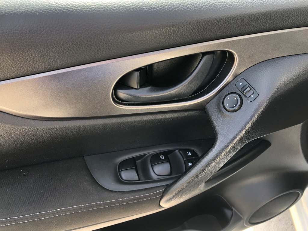 Nissan Rogue Sport  2017 à COLDBROOK, Nouvelle-Écosse - 8 - w1024h768px