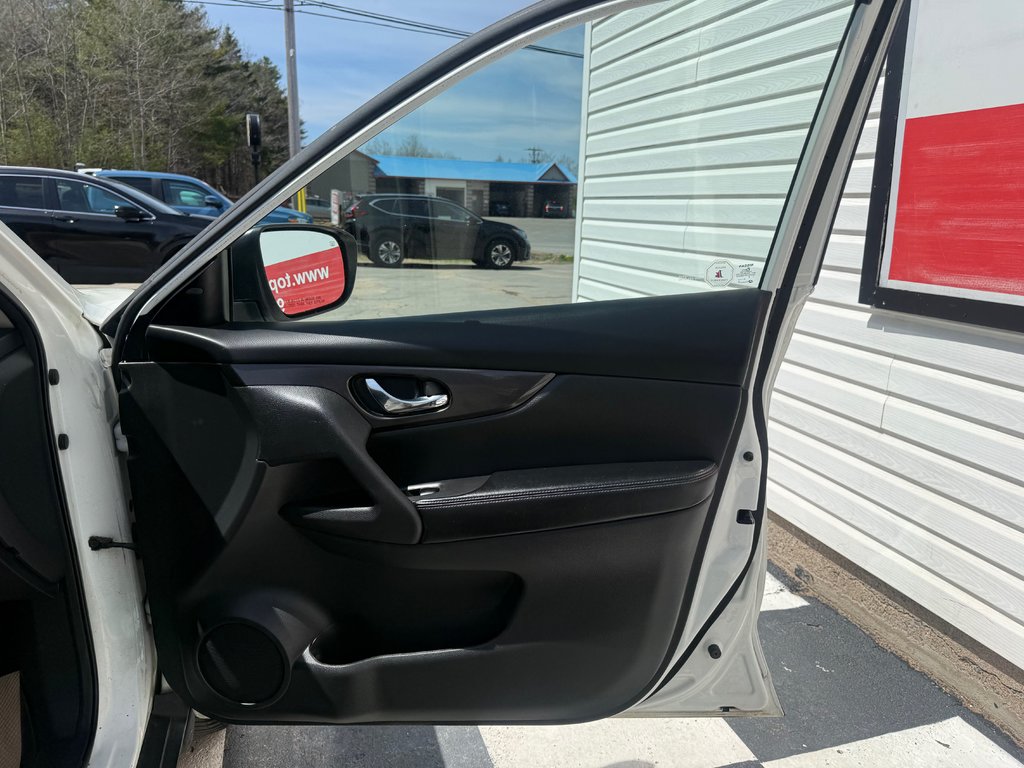 Nissan ROGUE SV, keyless entry, Remote Start, Bluetooth 2019 à Kentville, Nouvelle-Écosse - 18 - w1024h768px