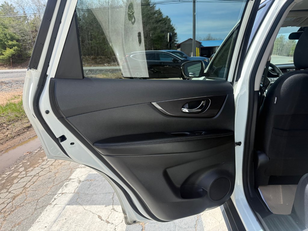 Nissan ROGUE SV, keyless entry, Remote Start, Bluetooth 2019 à Kentville, Nouvelle-Écosse - 13 - w1024h768px