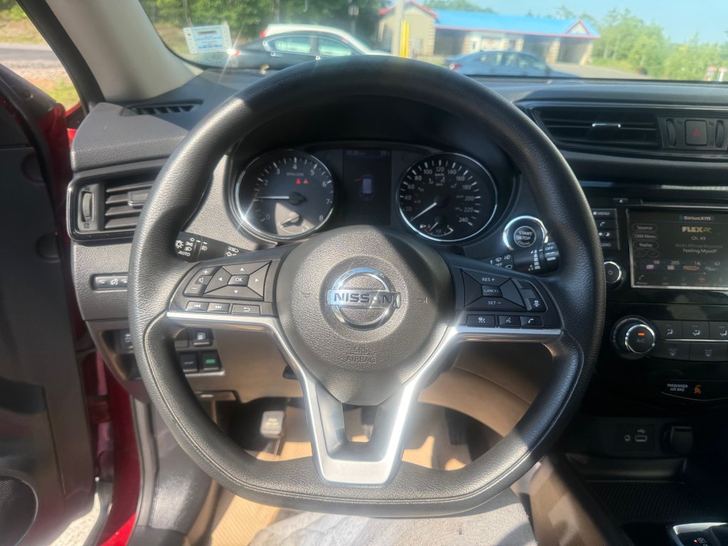 2019 Nissan ROGUE SV, keyless entry, Remote Start, Bluetooth in Kentville, Nova Scotia - 10 - w1024h768px