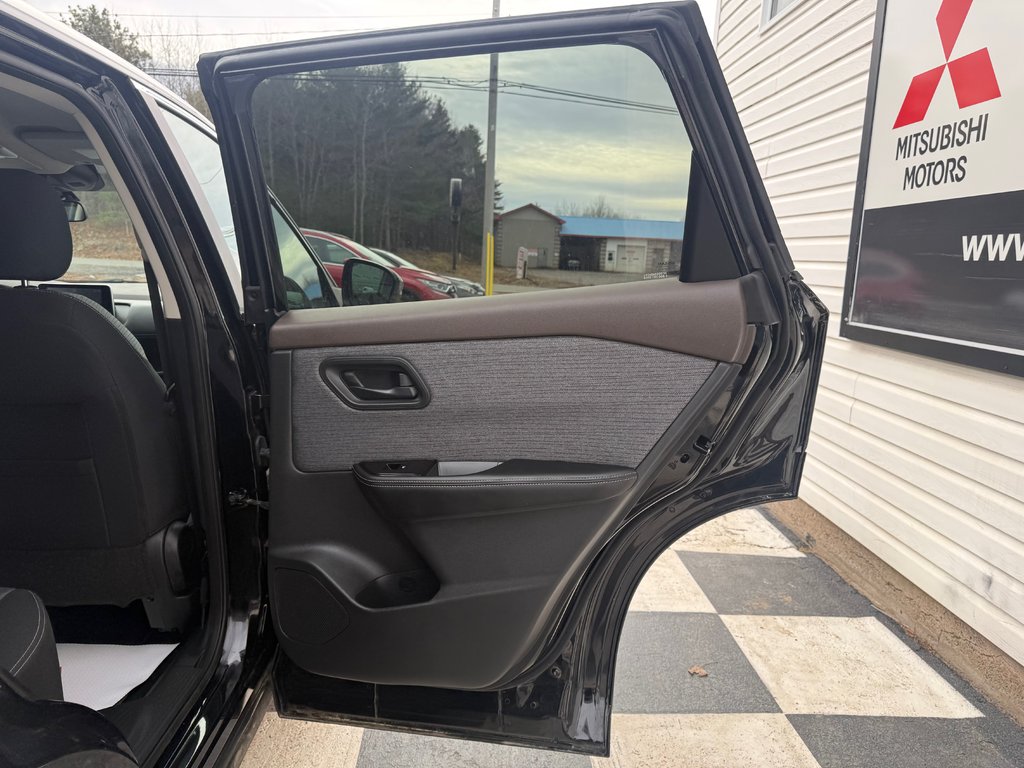 Nissan Rogue S, keyless entry, backup cam, nav 2021 à Kentville, Nouvelle-Écosse - 17 - w1024h768px