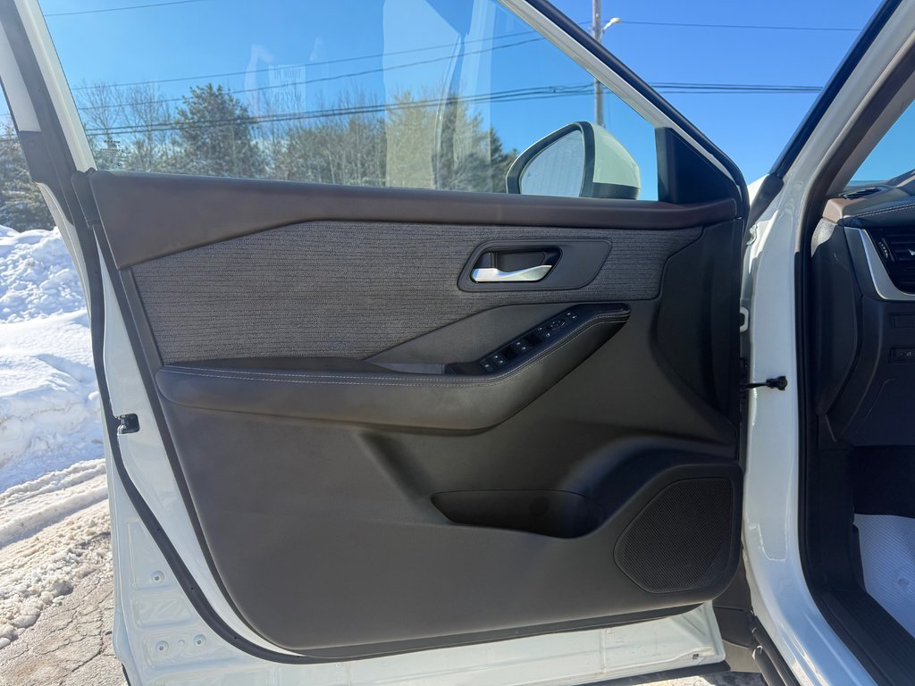 2021 Nissan Rogue SV, keyless entry, Remote Start, Bluetooth in COLDBROOK, Nova Scotia - 7 - w1024h768px